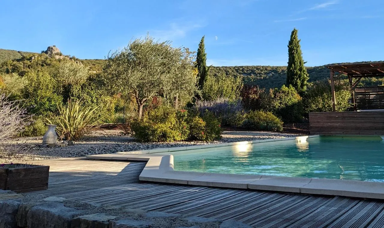 Roulotte De La Villa Font Vive - Tout Equipee, Tout Confort, Situation Ideale Sud Ardeche Grospierres 0*,  France