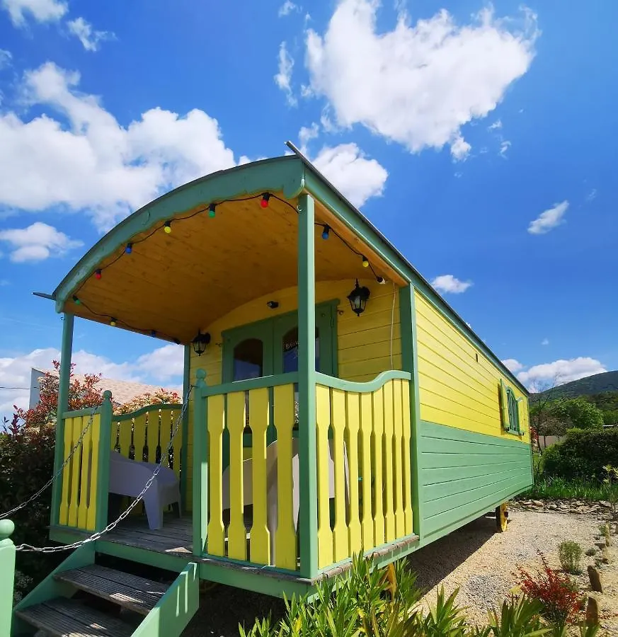 Campsite Roulotte De La Villa Font Vive - Tout Equipee, Tout Confort, Situation Ideale Sud Ardeche Grospierres